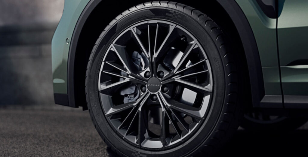 Lynk-Co-01-More-1.5-PHEV-exterior-detalle