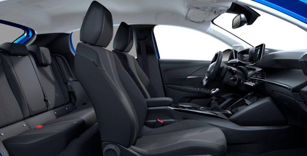 PEUGEOT-208-ALLURE-PURETECH-100-interior-perfil