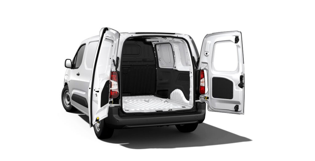 Peugeot-Partner-Pro-Standard-BlueHDI-restyling-esterior-trasera-2