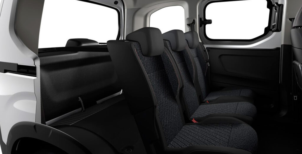 Peugeot-Rifter-Active-Pack-Business-STD-BlueHDi-interior-perfil
