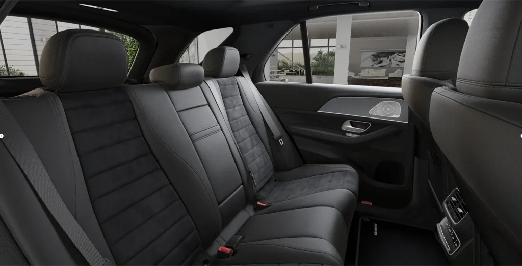 Mercedes-Benz-GLE-350de-Tecnologia-Hibrida-EQ-interior-trasera