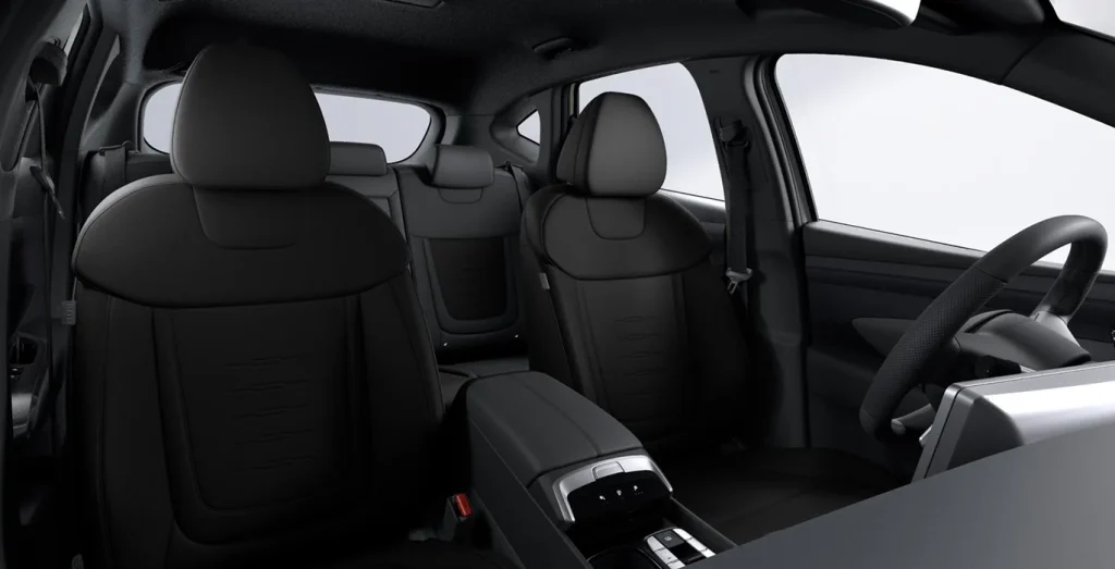Hyundai-Tucson-1.6D-100kW-DT-Black-Line-interior-trasera.webp