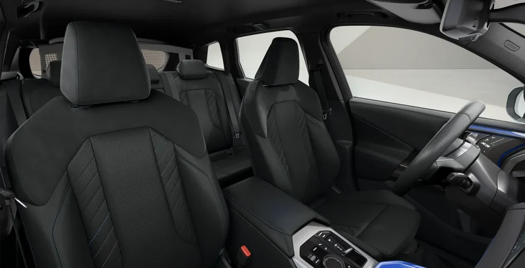 BMW-X3-30e-xDrive-interior-delantera-II.webp