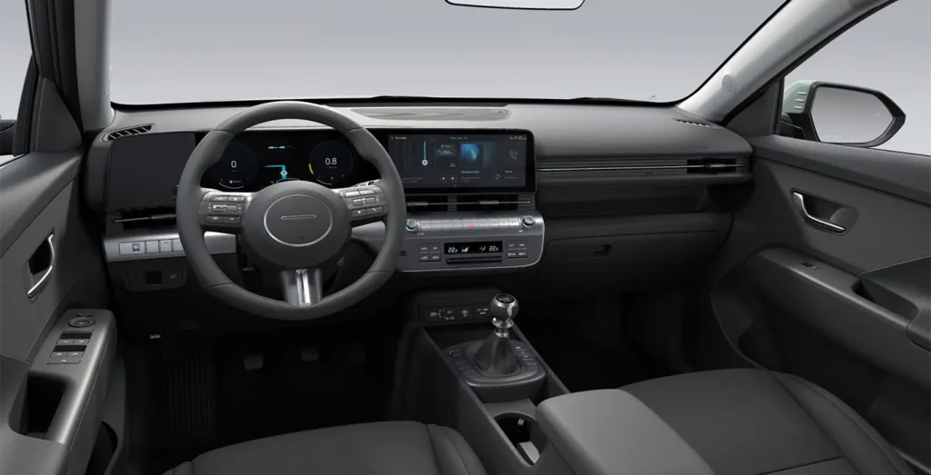 Hyundai-Kona-XLS-1.0T-115CV-interior-delantera.webp