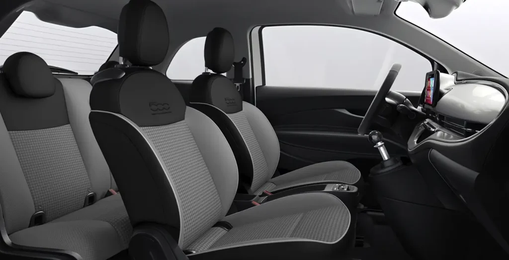 FIAT-500-TORINO-1.0-HYBRID-48KW-65CV-MANUAL-interior-trasera.webp