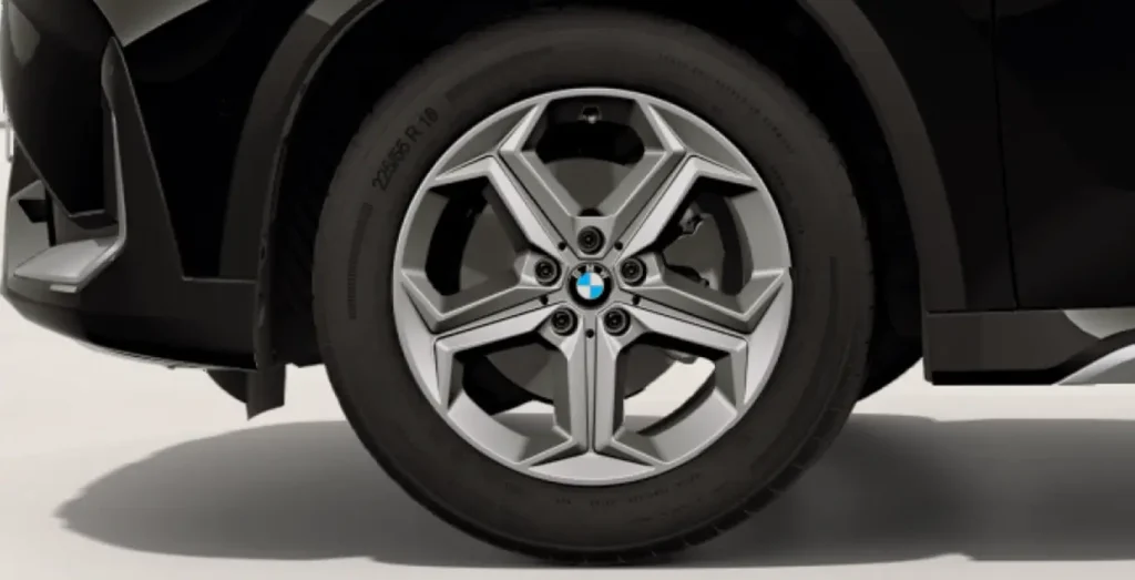 BMW-X1-sDrive20d-xLine-120kW-llanta.webp