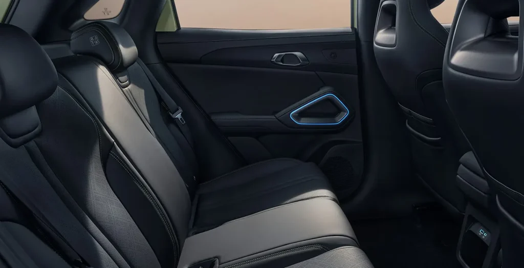 BYD-ATTO-2-Comfort-interior-trasera.webp
