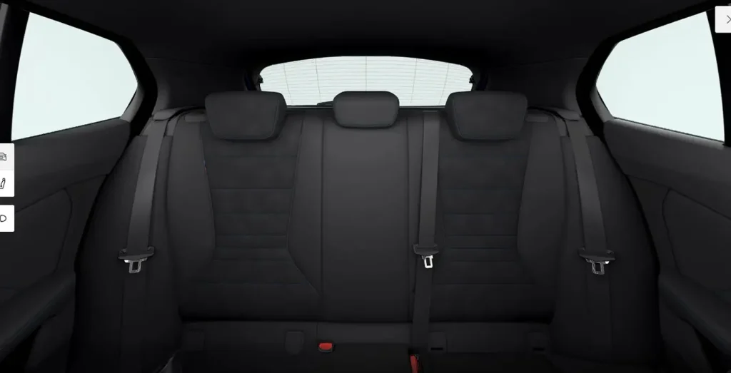 BMW-Serie-1-120-interior-trasera.webp