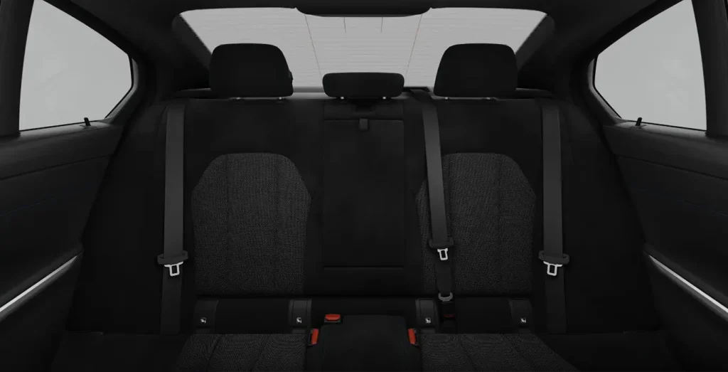 BMW-Serie-3-320d-interior-trasera.webp