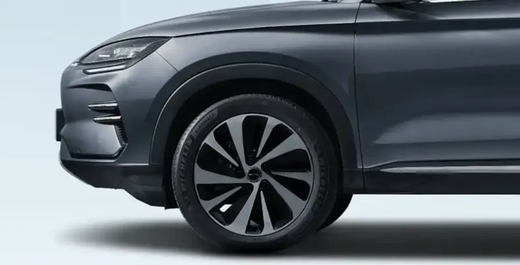 BYD-Seal-U-Comfort-rueda-gris-oscuro.webp
