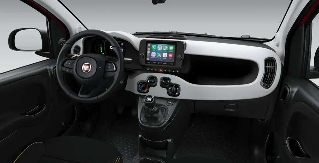 FIAT-Panda-Pandina-1.0-Hybrid-51kW-interior-delantera.webp