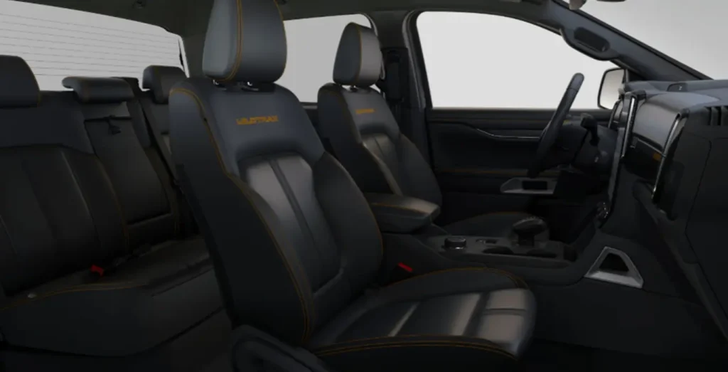 FORD-Ranger-Wildtrack-2.0-EcoBlue-151kW-e-AWD-interior-delantera-II.webp