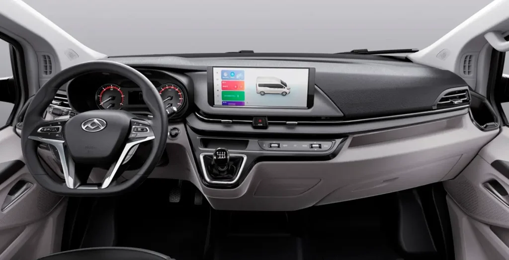 Maxus-Deliver-7-L2H1-interior-delantera.webp