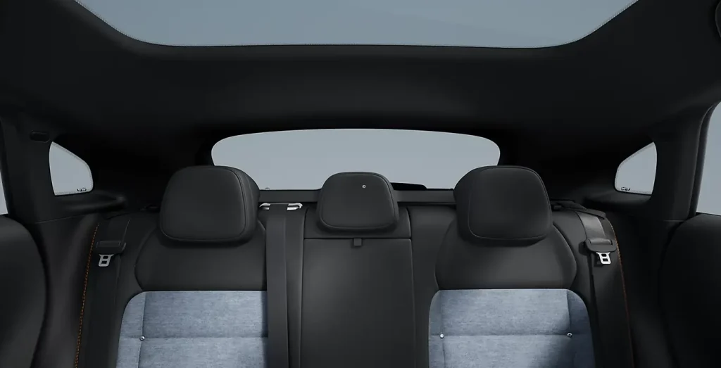 Smart-3-Pro-interior-trasera.webp